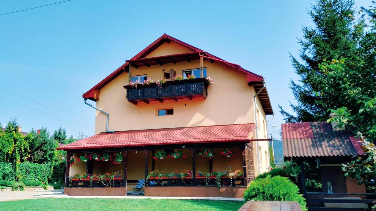 Pensiunea Bucovina Gura Humorului Exterior photo